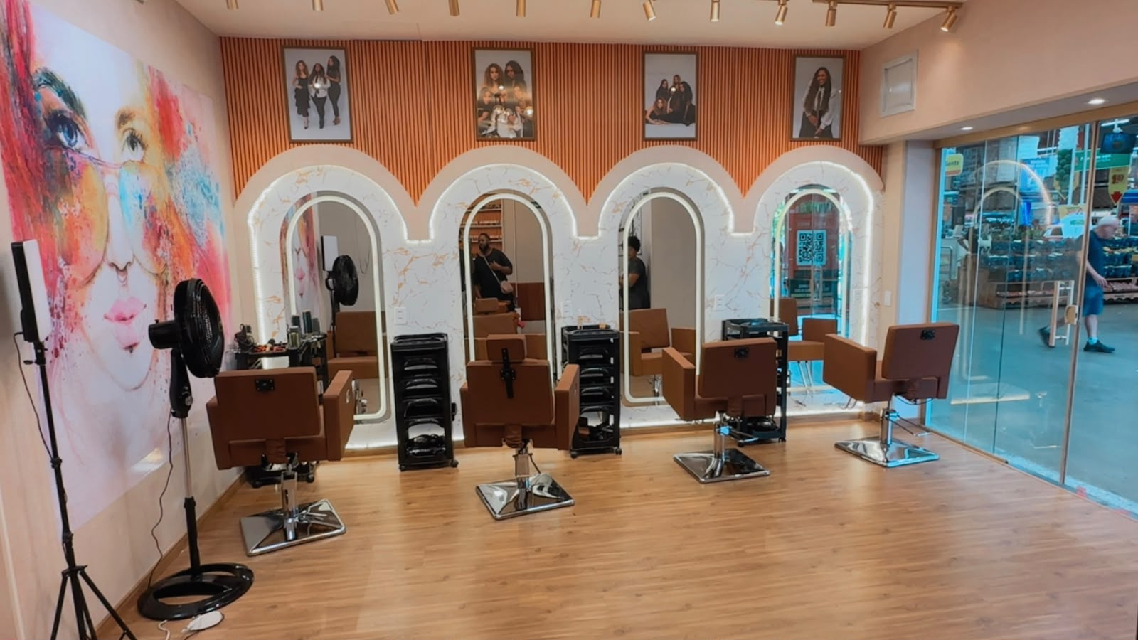 Interior Scarlett Caroline Fast Hair — Itaú Power Shopping